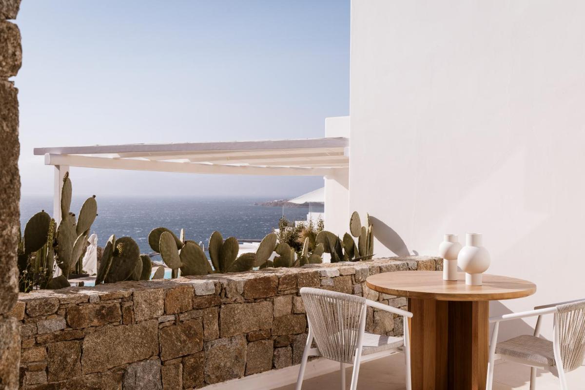Lovia Mykonos