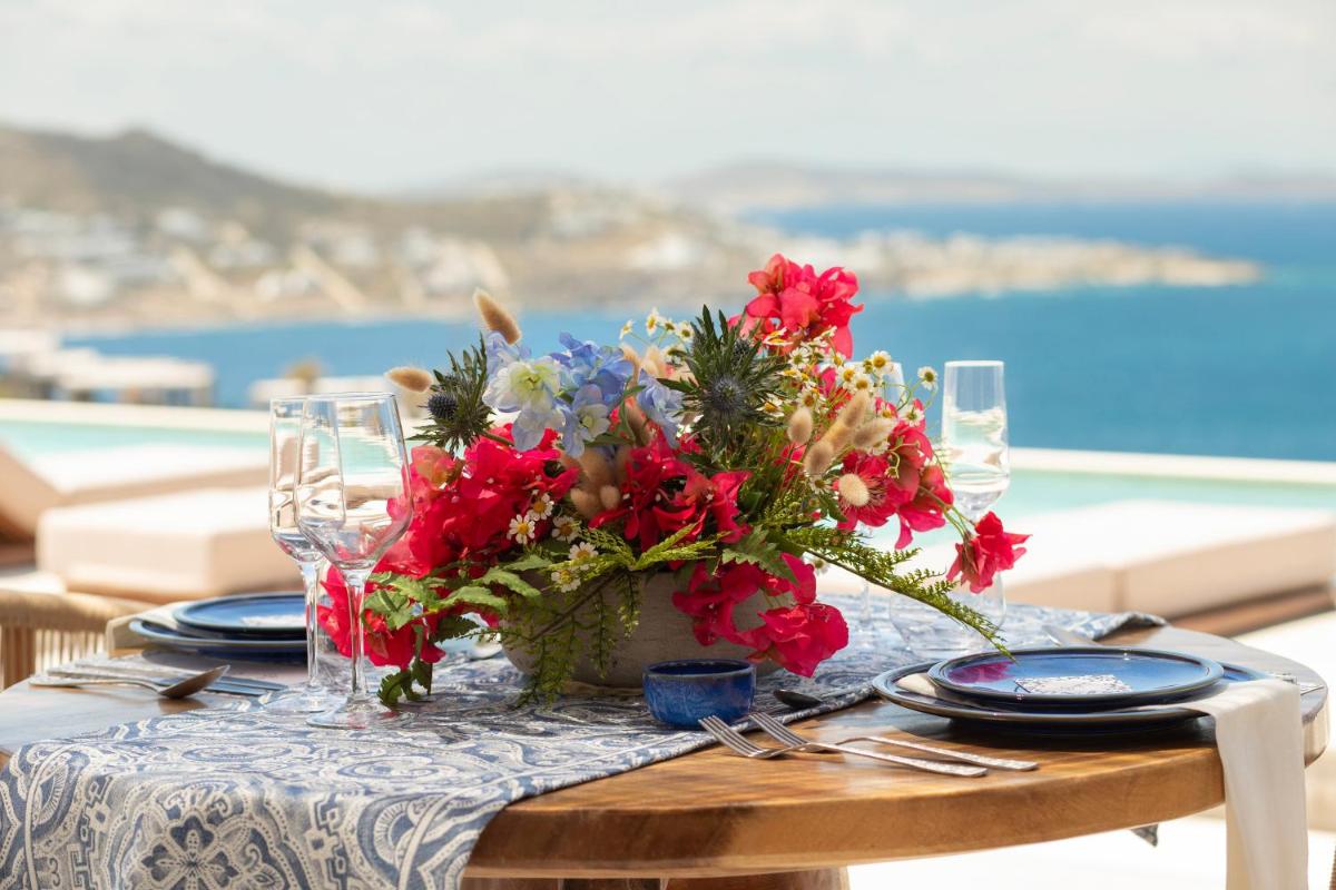 Lovia Mykonos
