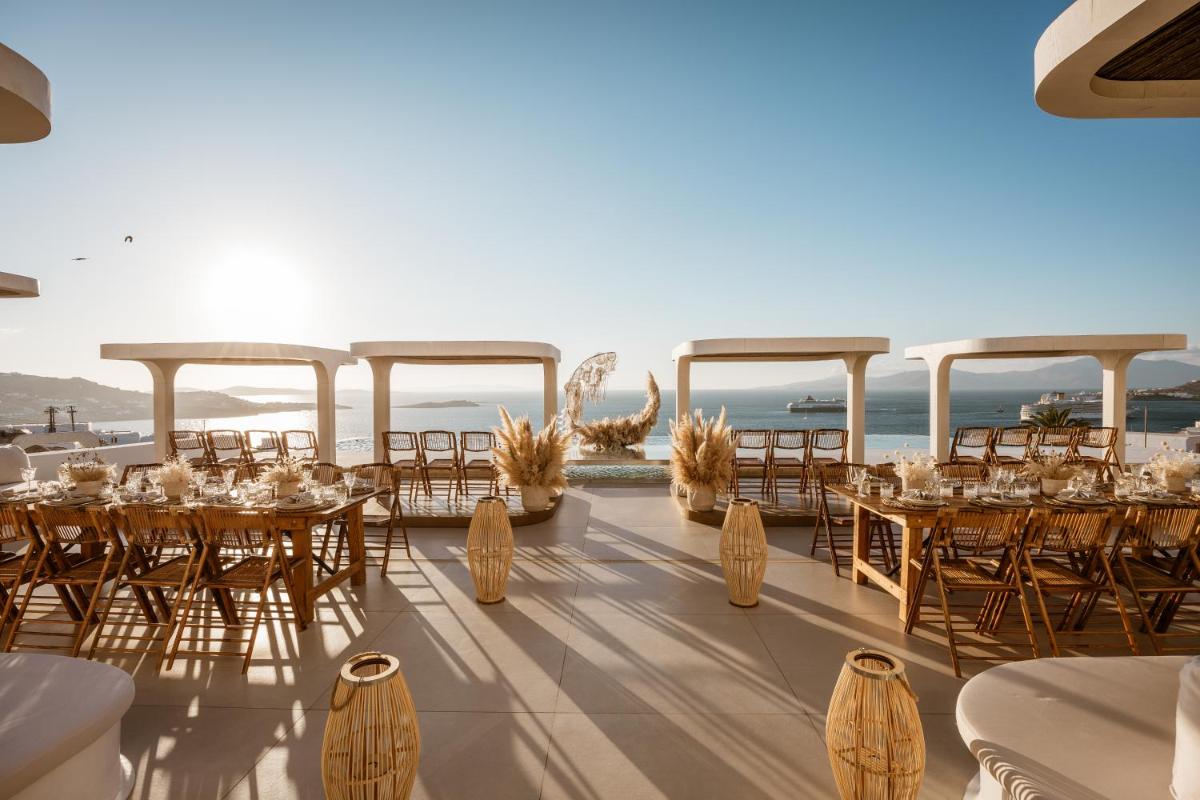 Lovia Mykonos
