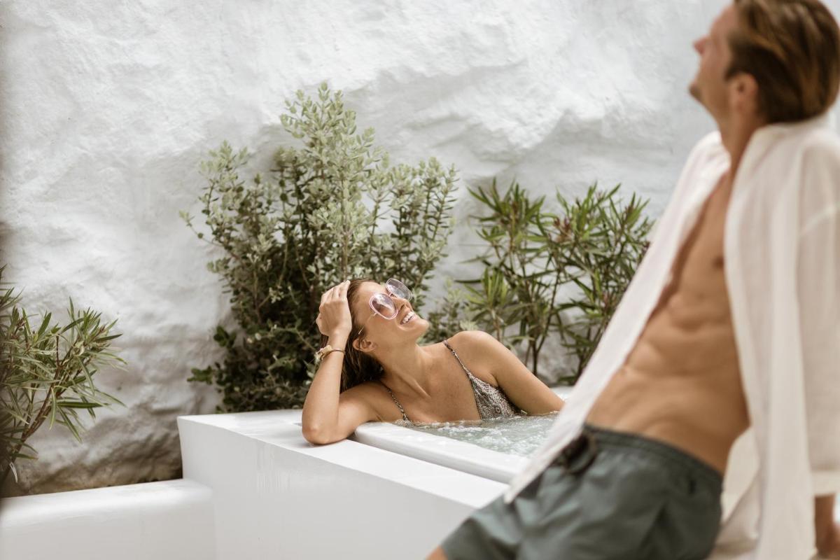 Lovia Mykonos