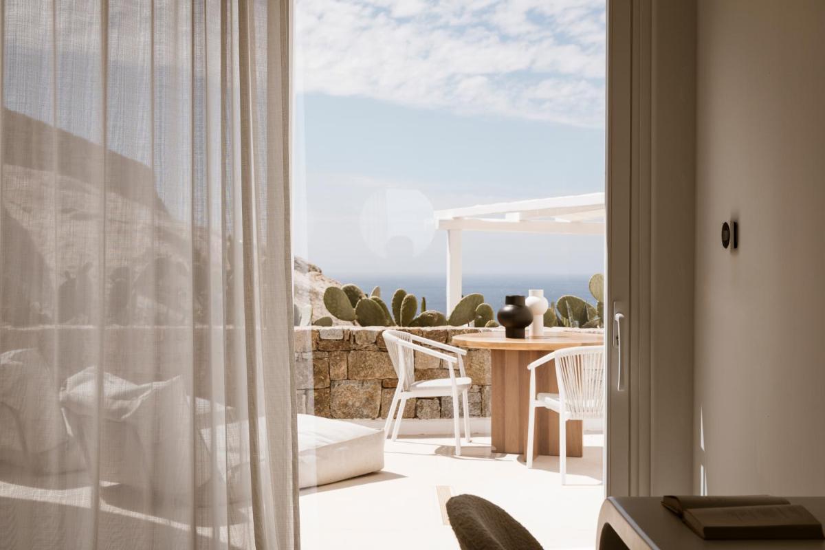 Lovia Mykonos