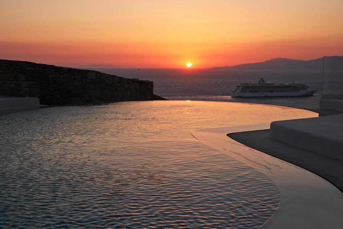 Lovia Mykonos