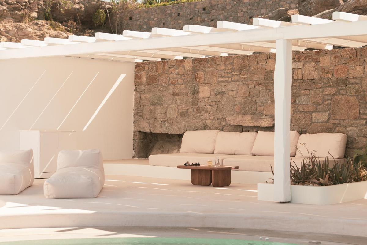 Lovia Mykonos
