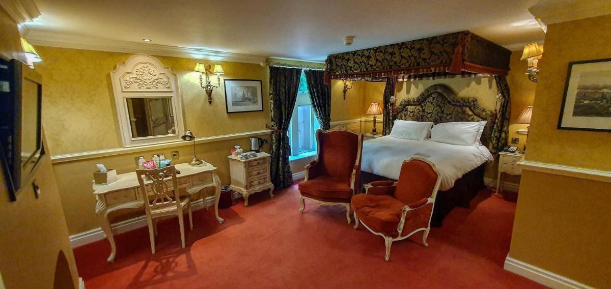 Lumley Castle Hotel