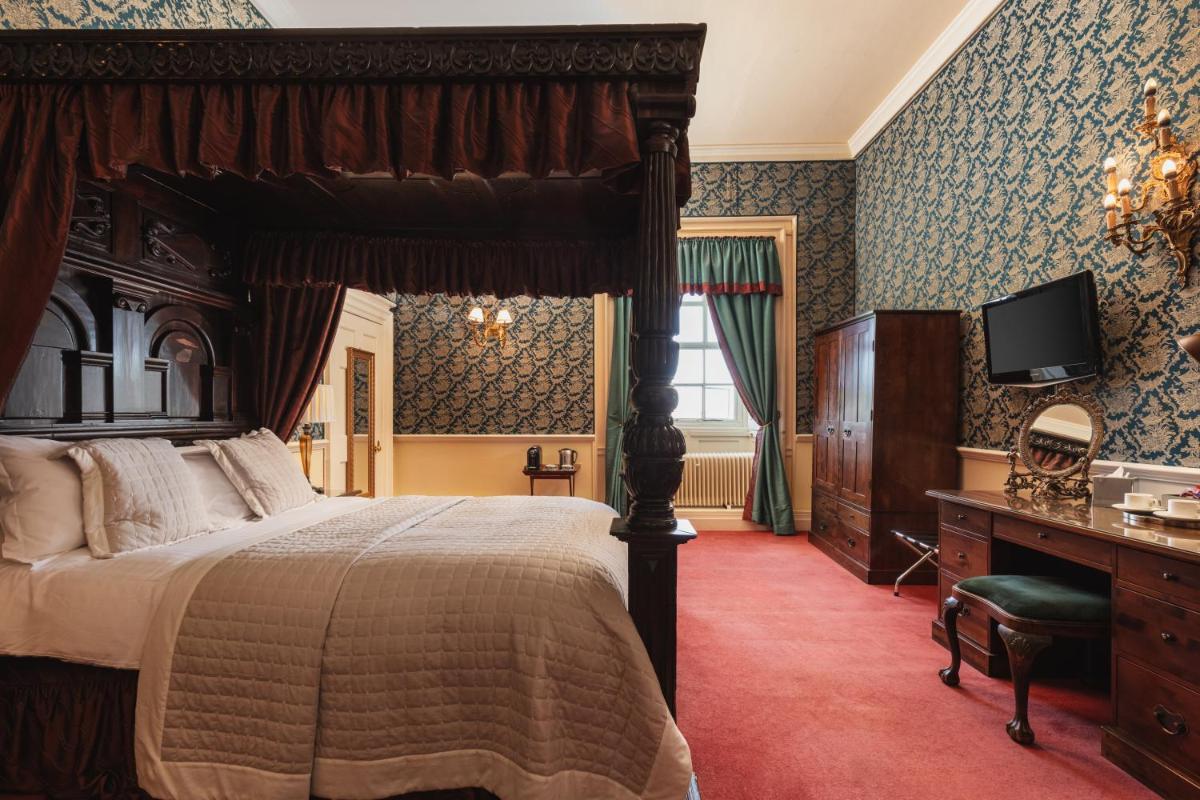 Lumley Castle Hotel