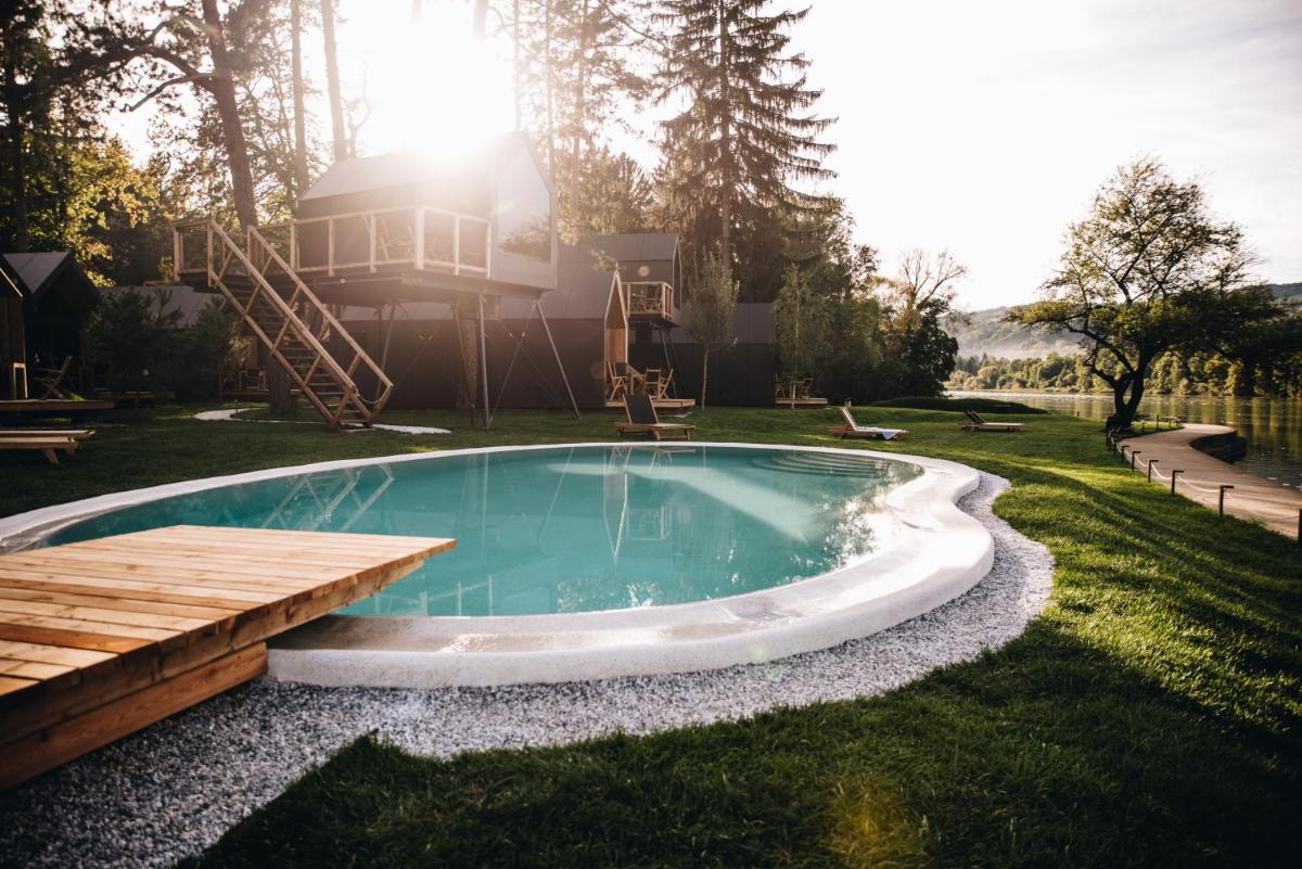 Luxury glamping Chocolate village