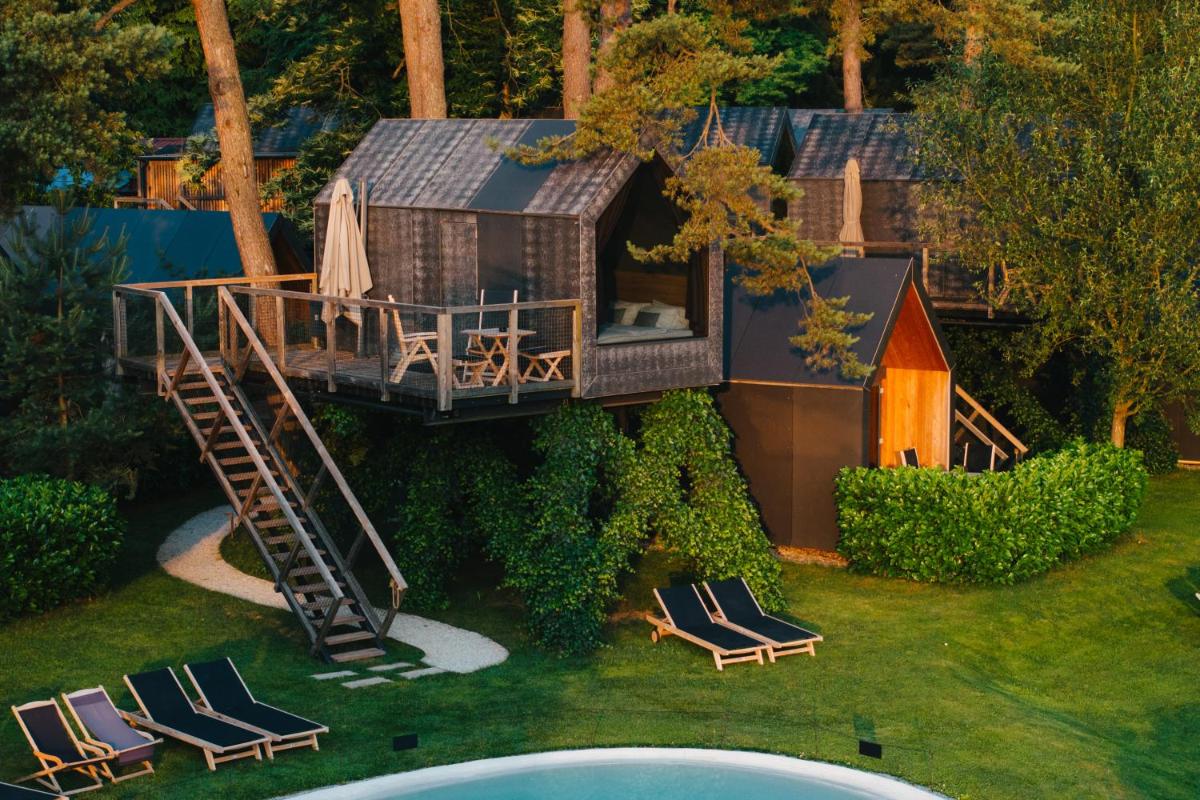 Luxury glamping Chocolate village