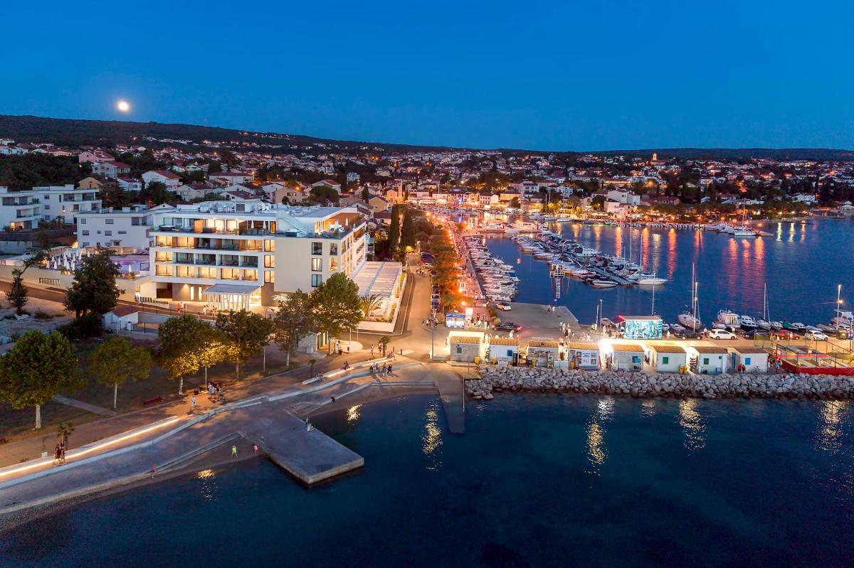 Luxury Hotel Riva