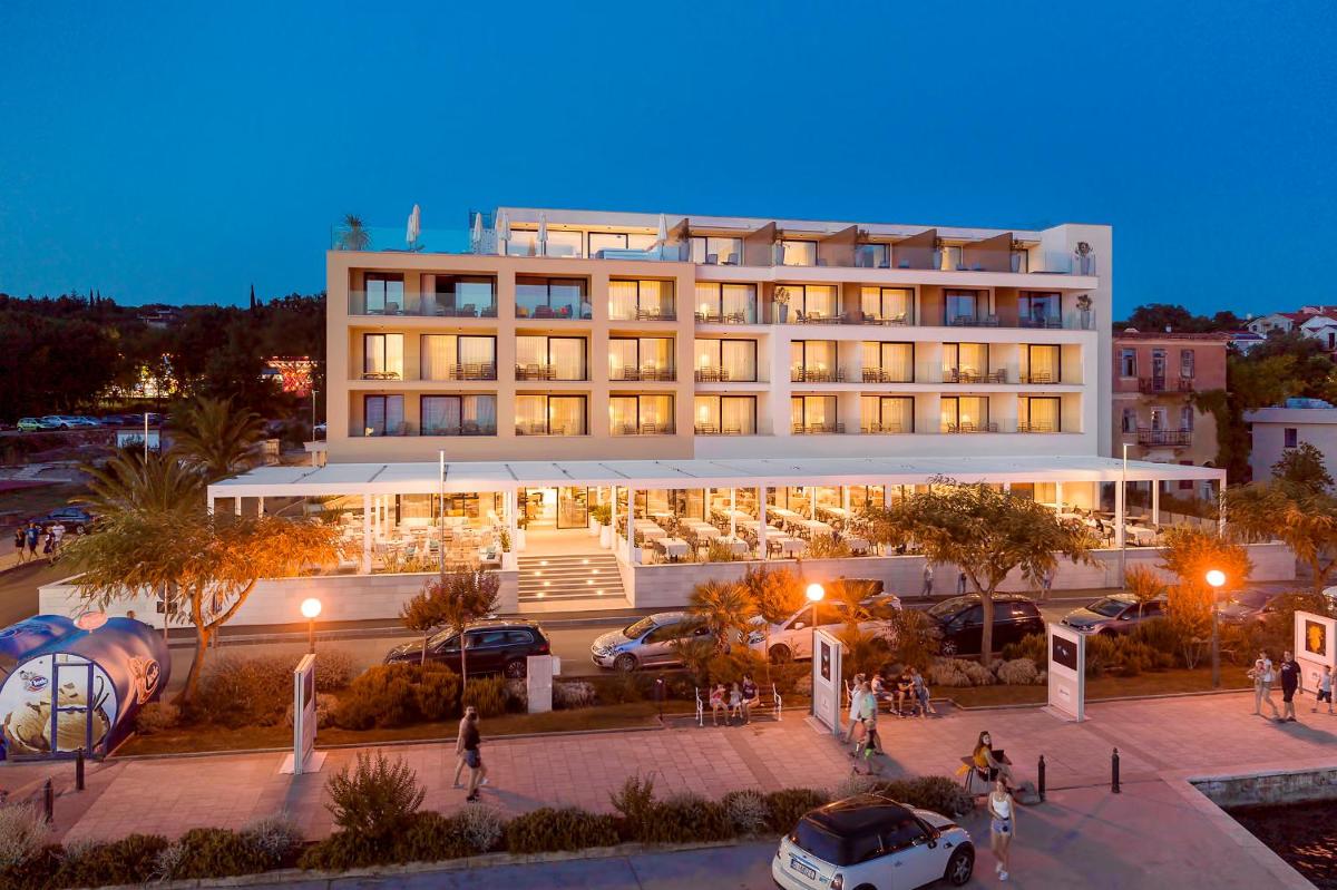 Luxury Hotel Riva