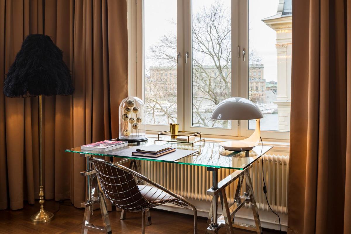 Lydmar Hotel