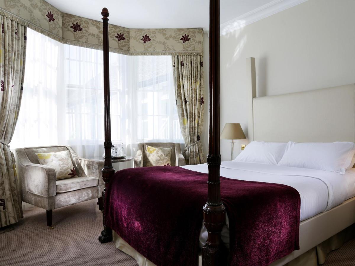 Macdonald Bear Hotel