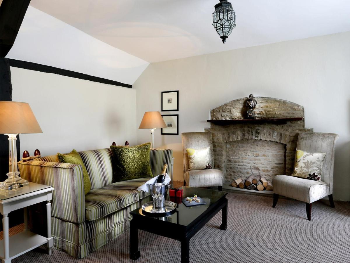 Macdonald Bear Hotel