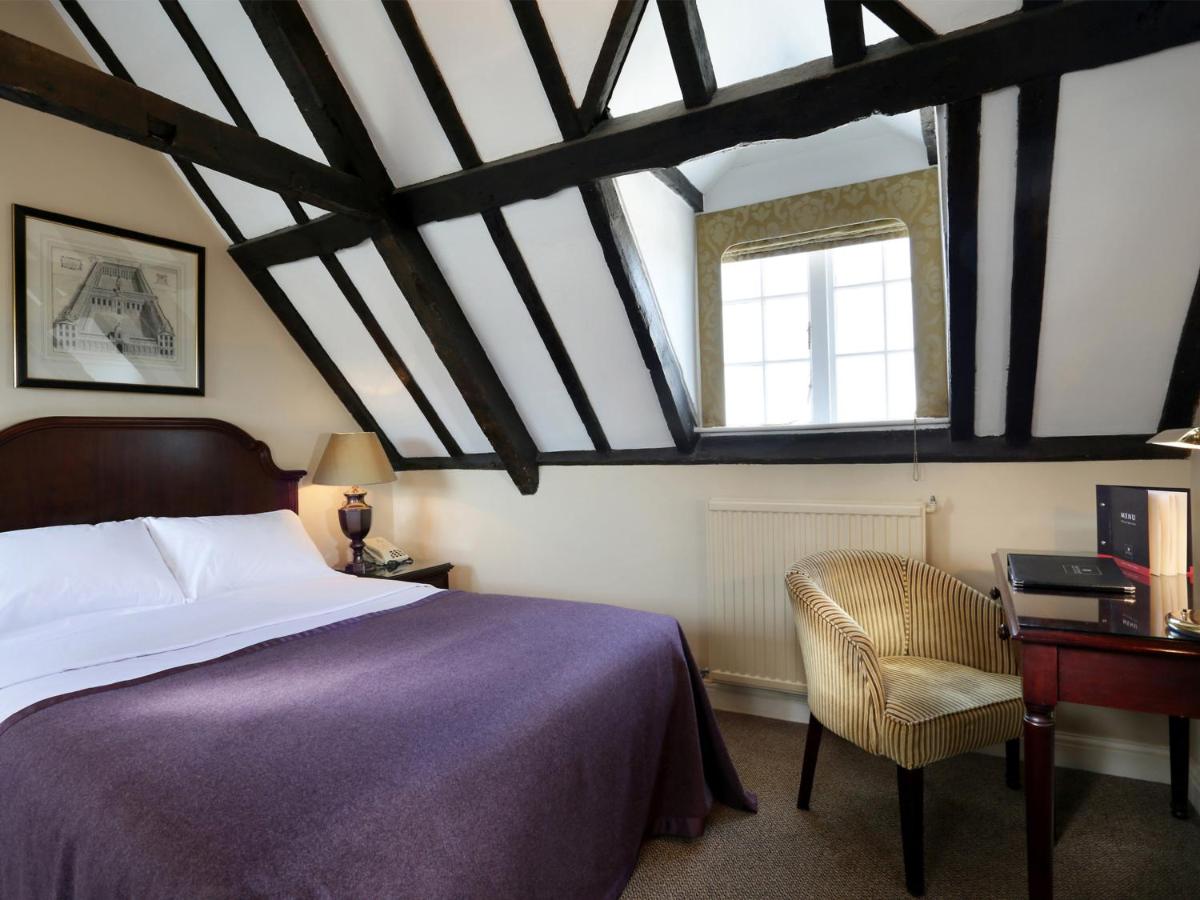 Macdonald Bear Hotel