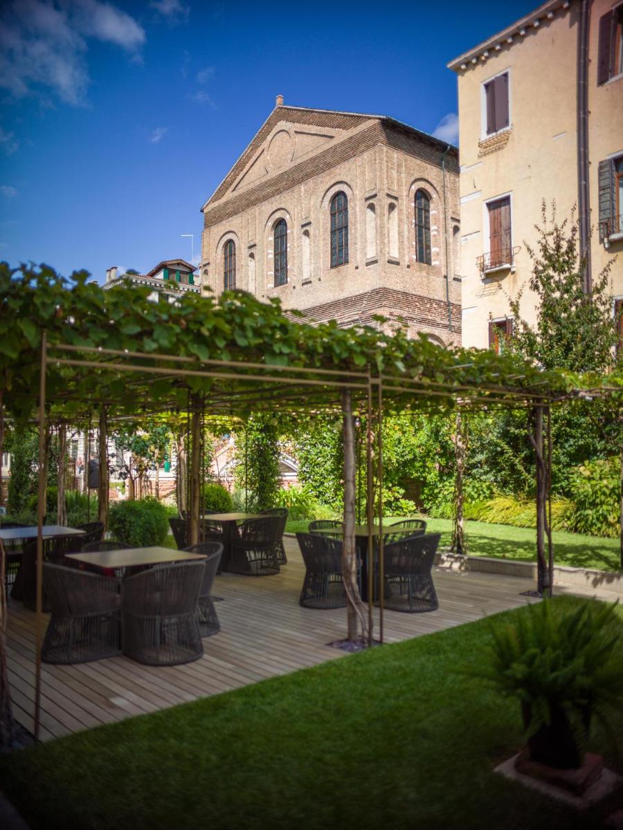 Madama Garden Retreat