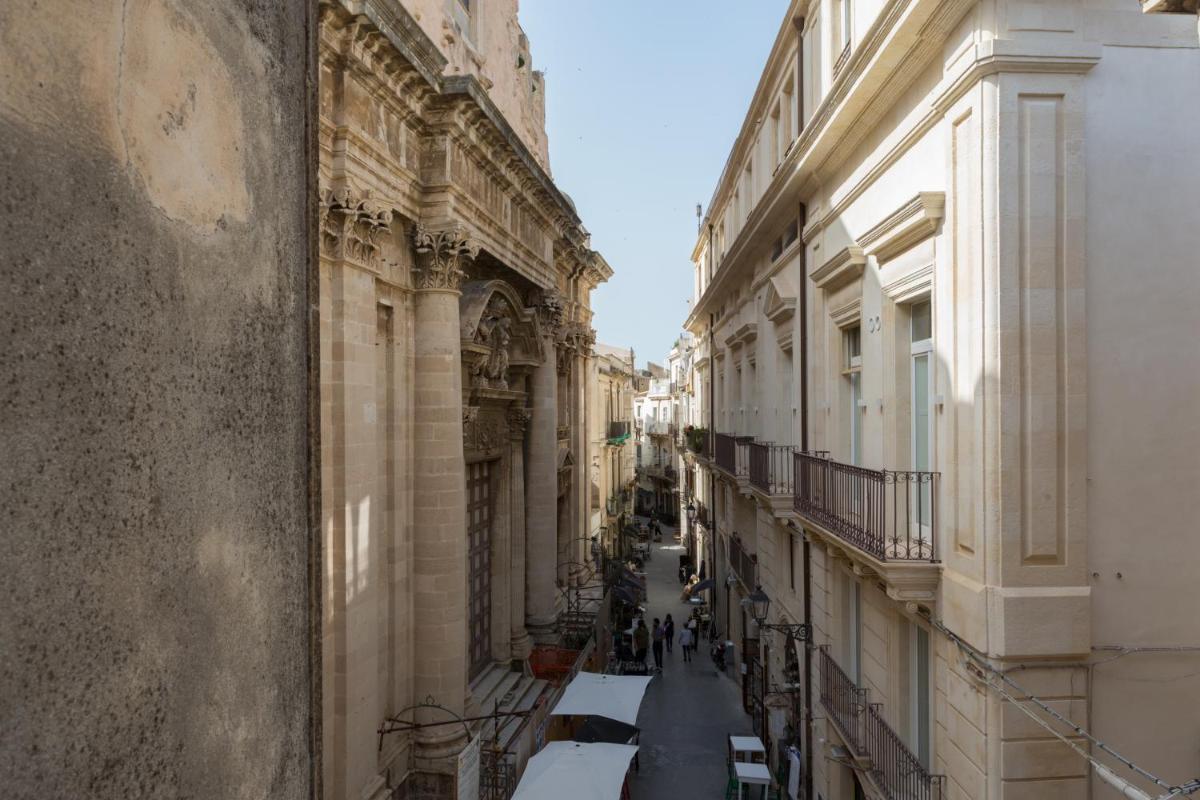 Maecò Ortigia B&B - Deluxe Rooms & Suites