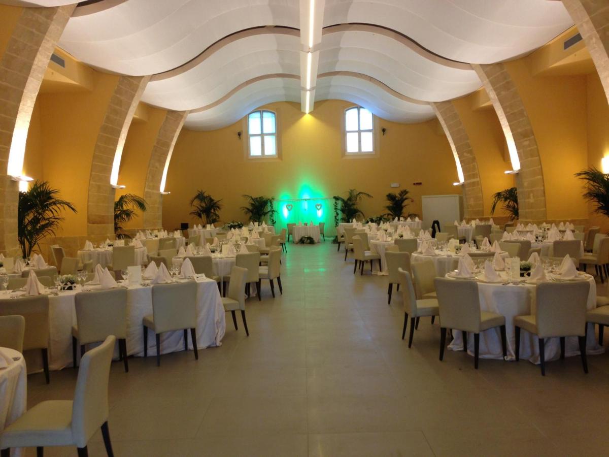 Mahara Hotel & Wellness