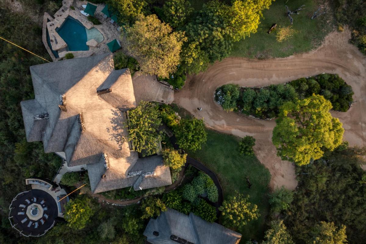 Makumu Private Game Lodge