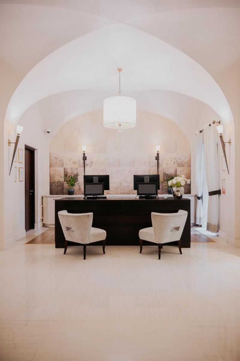 Mamaison Le Regina Boutique Hotel