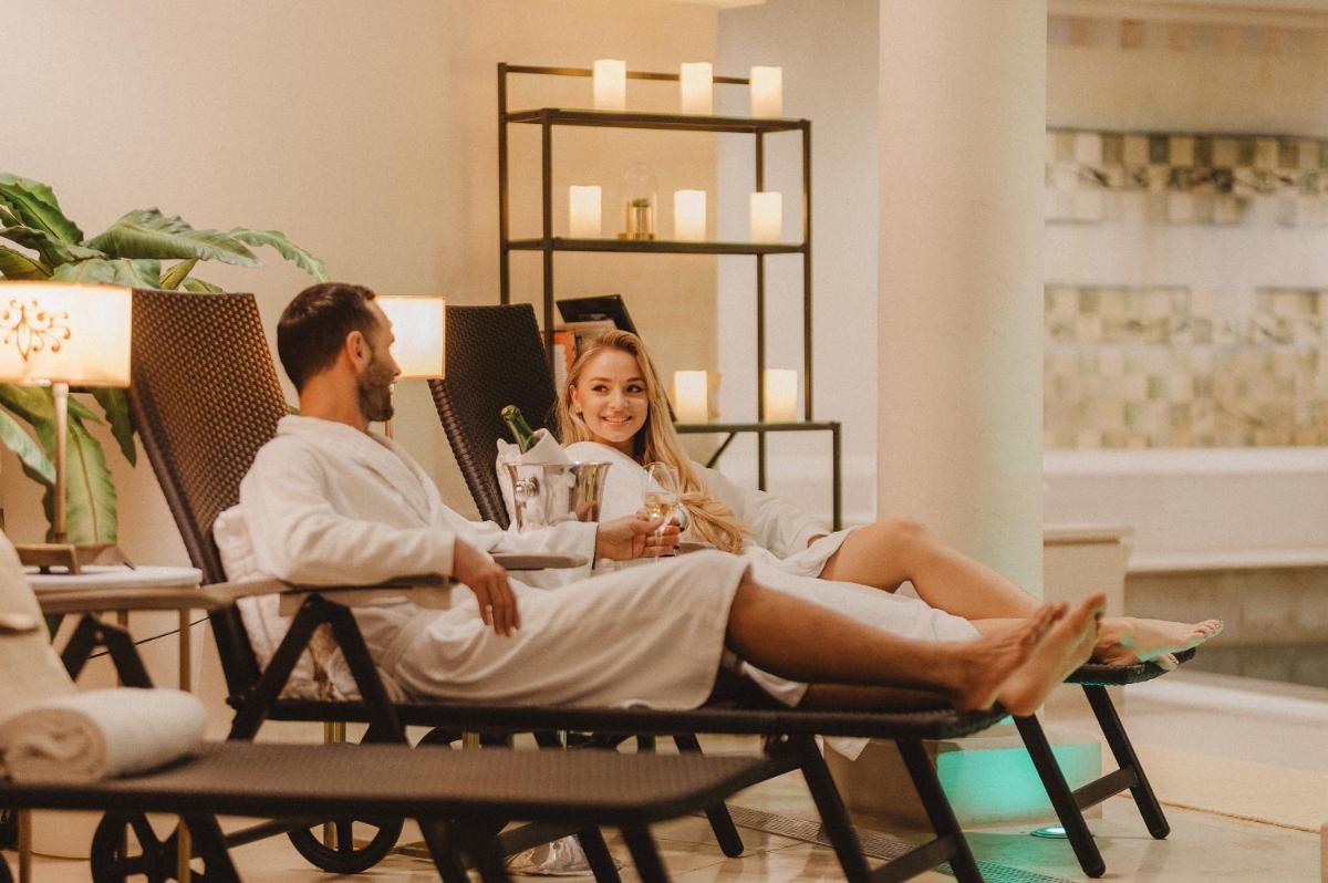 Mamaison Le Regina Boutique Hotel