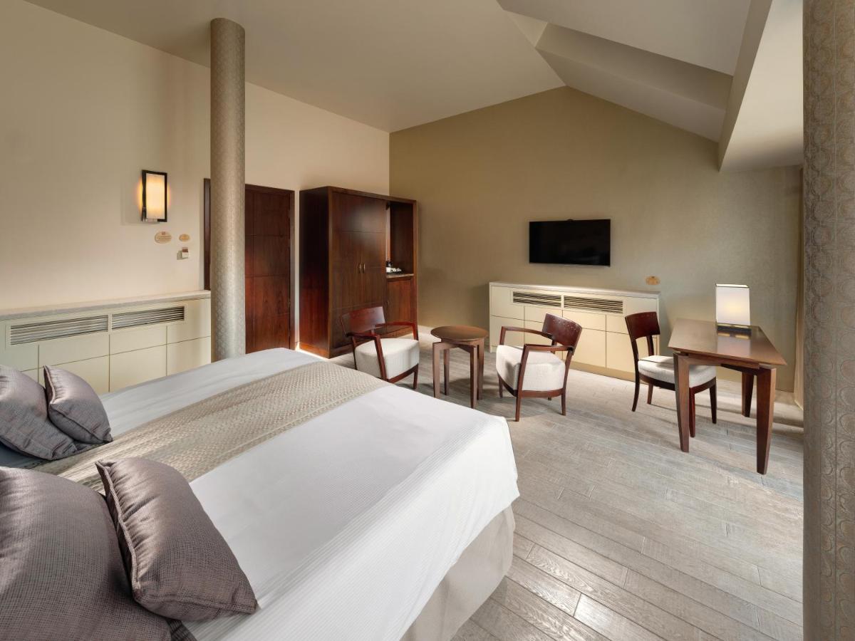 Mamaison Le Regina Boutique Hotel