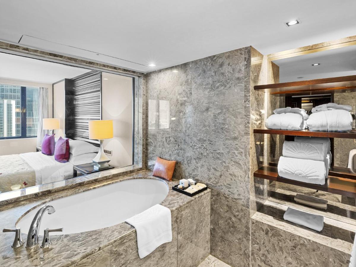 Mandarin Oriental, Jakarta