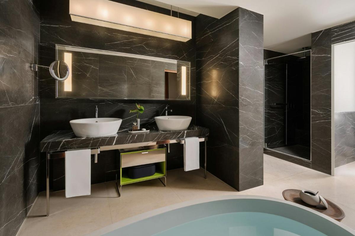 Mandarin Oriental, Milan