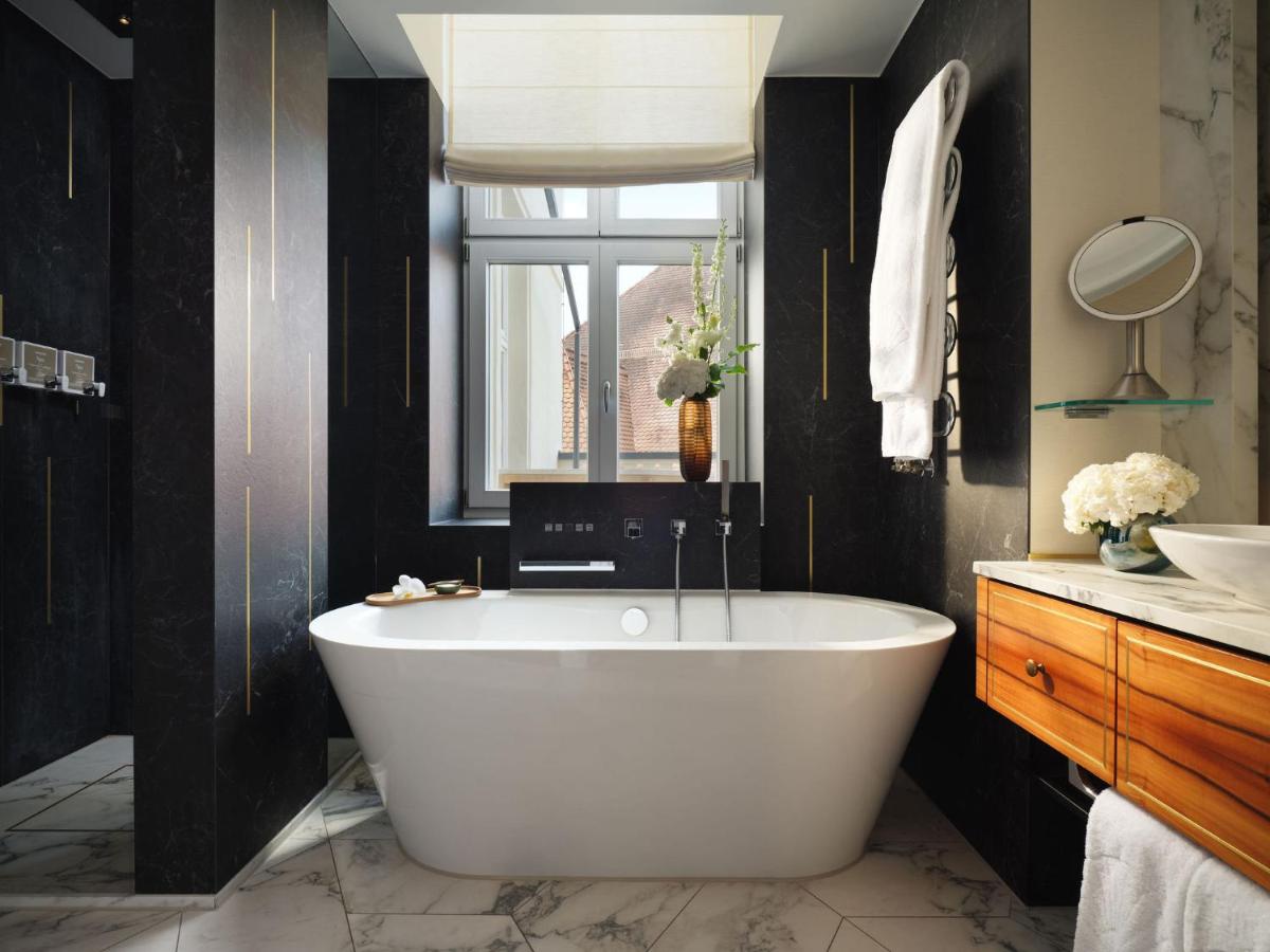 Mandarin Oriental, Munich