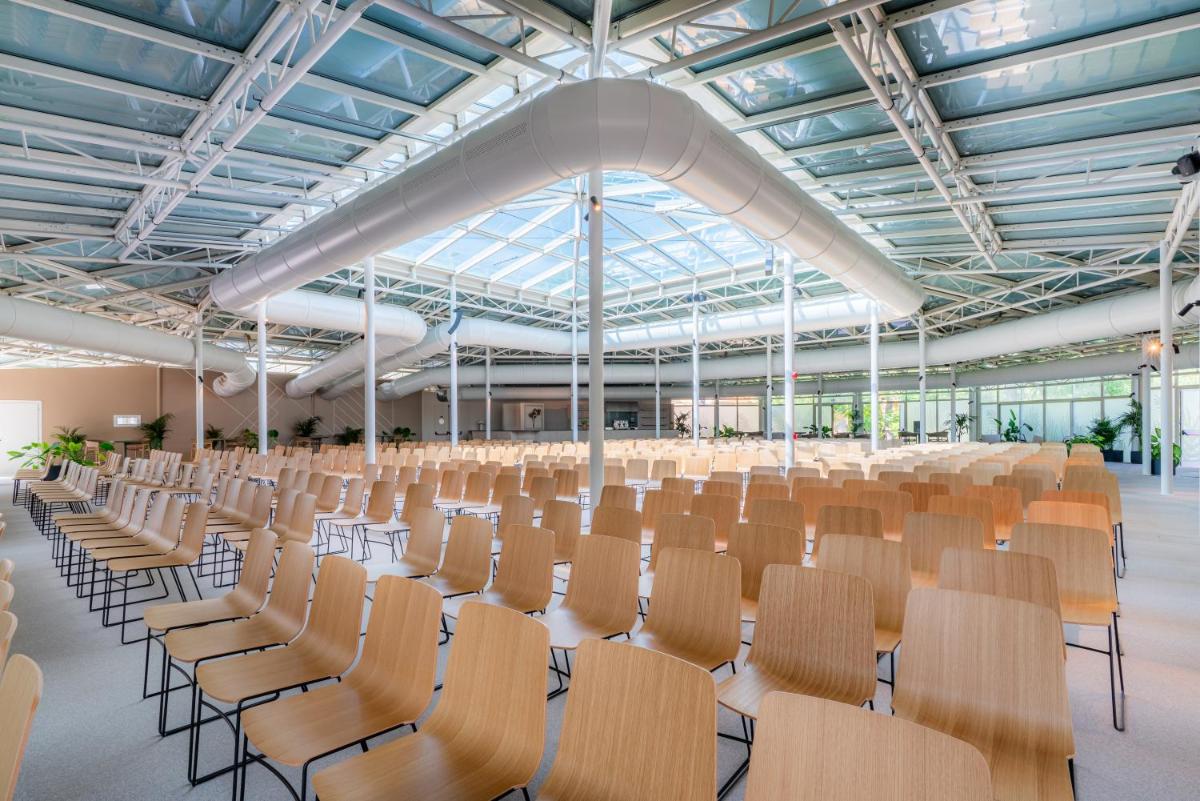 Mangia's Brucoli, Sicily, Autograph Collection