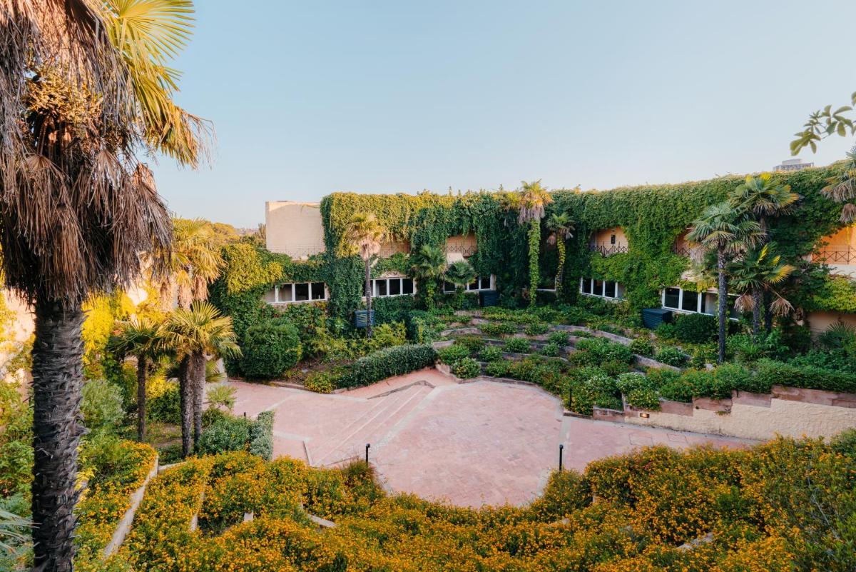 Mangia's Brucoli, Sicily, Autograph Collection