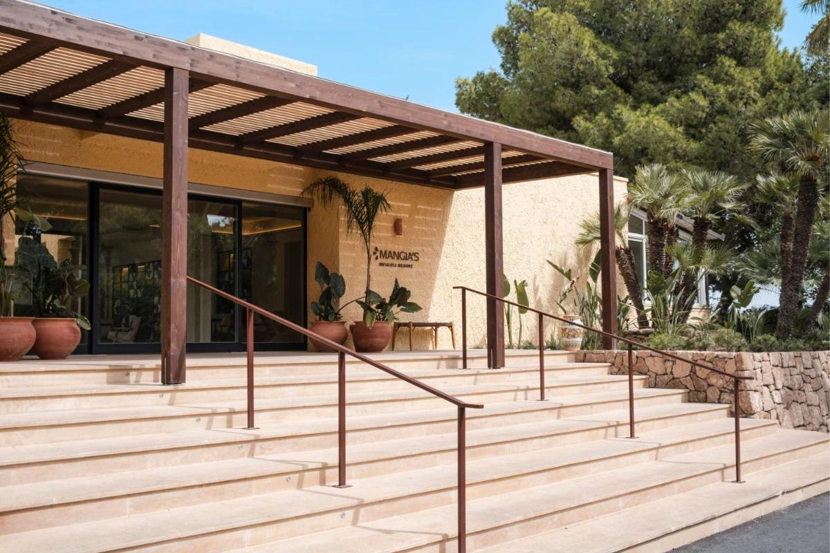 Mangia's Brucoli, Sicily, Autograph Collection