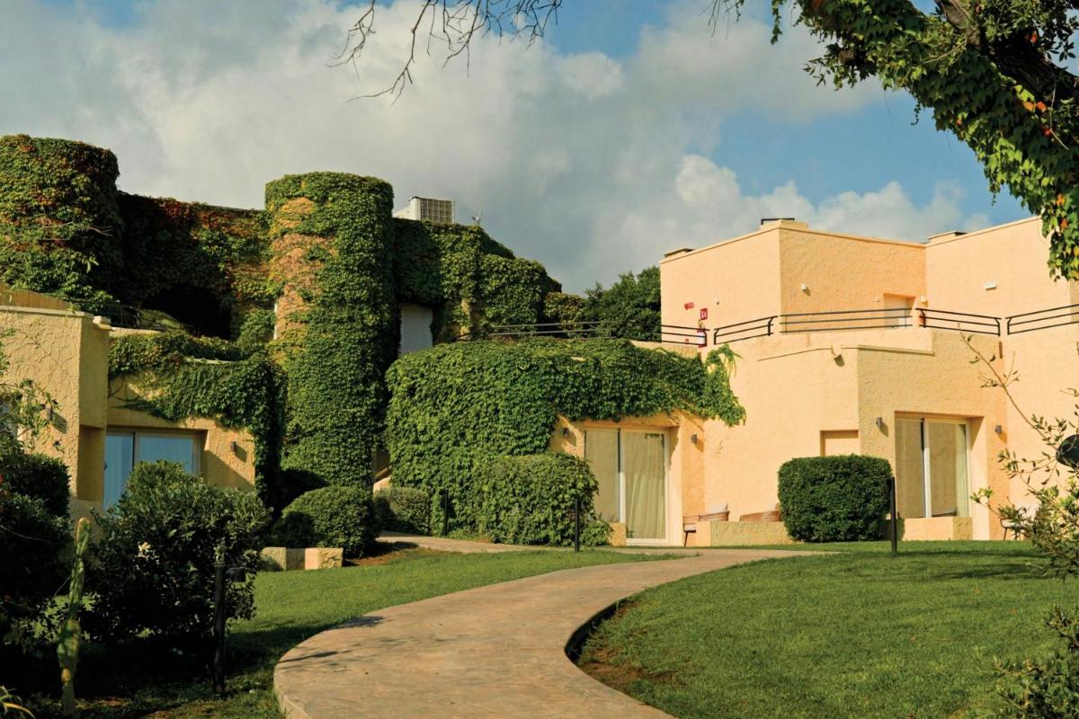 Mangia's Brucoli, Sicily, Autograph Collection