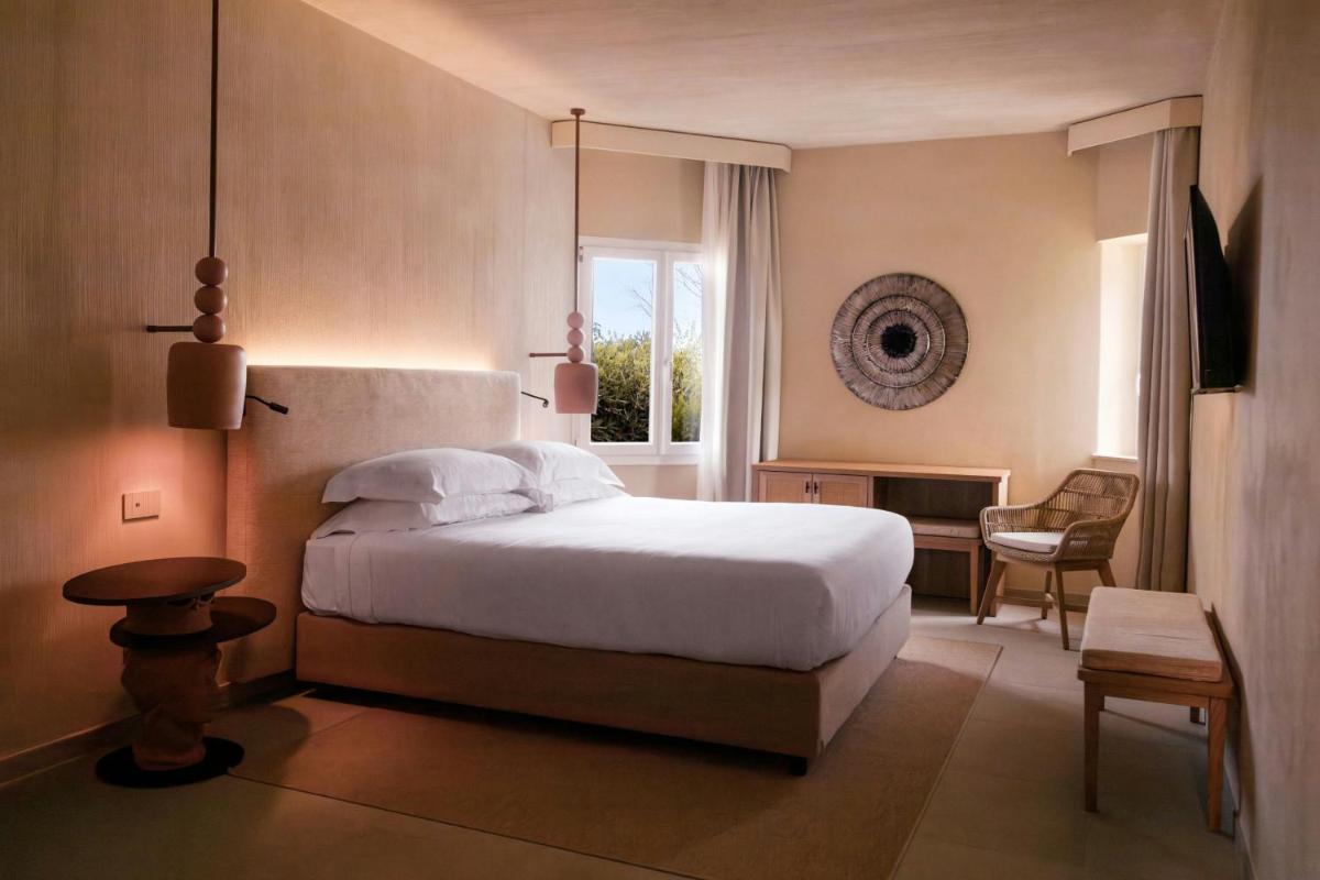 Mangia's Brucoli, Sicily, Autograph Collection