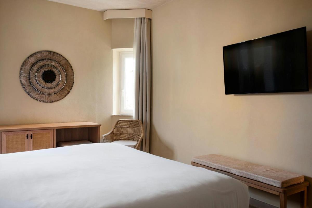 Mangia's Brucoli, Sicily, Autograph Collection