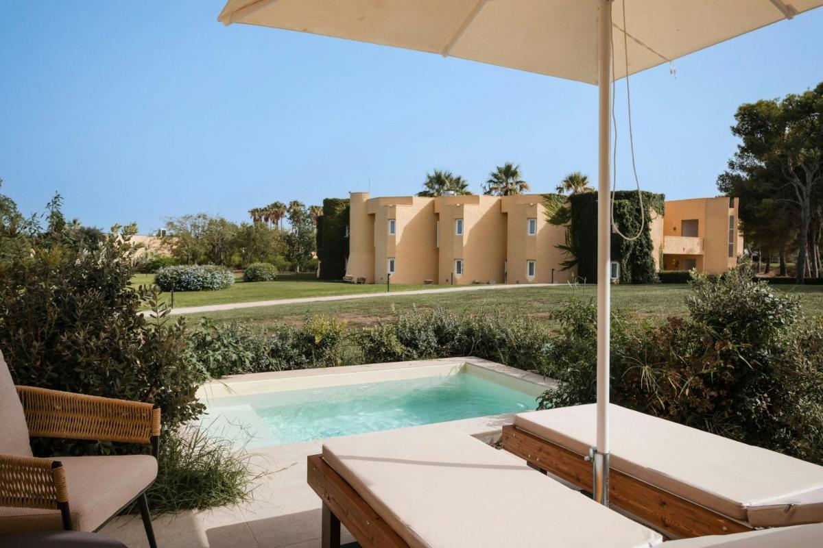 Mangia's Brucoli, Sicily, Autograph Collection