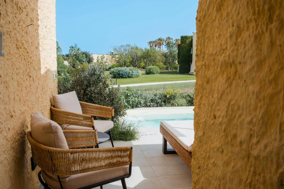 Mangia's Brucoli, Sicily, Autograph Collection