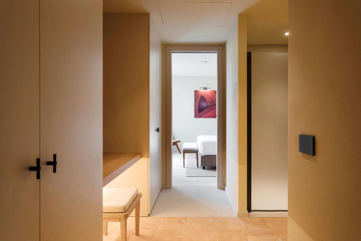 Mangia's Brucoli, Sicily, Autograph Collection