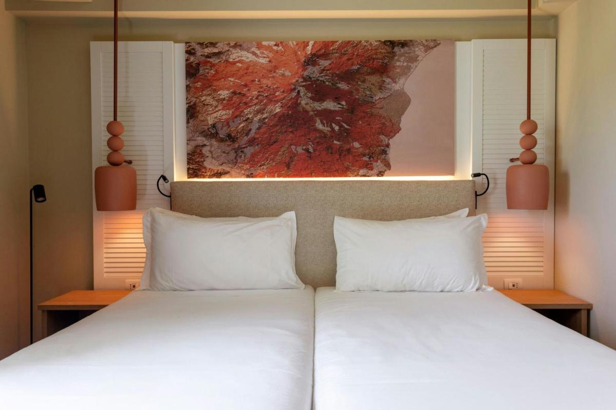 Mangia's Brucoli, Sicily, Autograph Collection