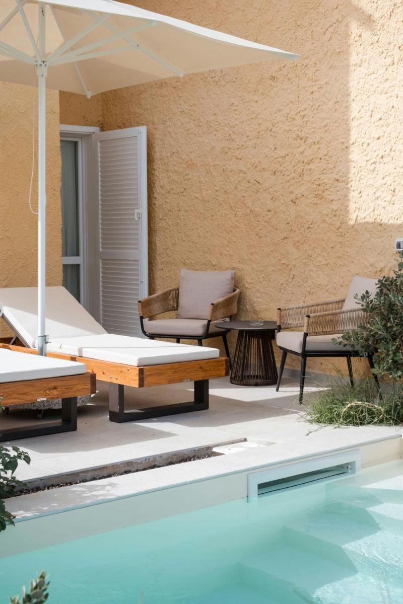 Mangia's Brucoli, Sicily, Autograph Collection