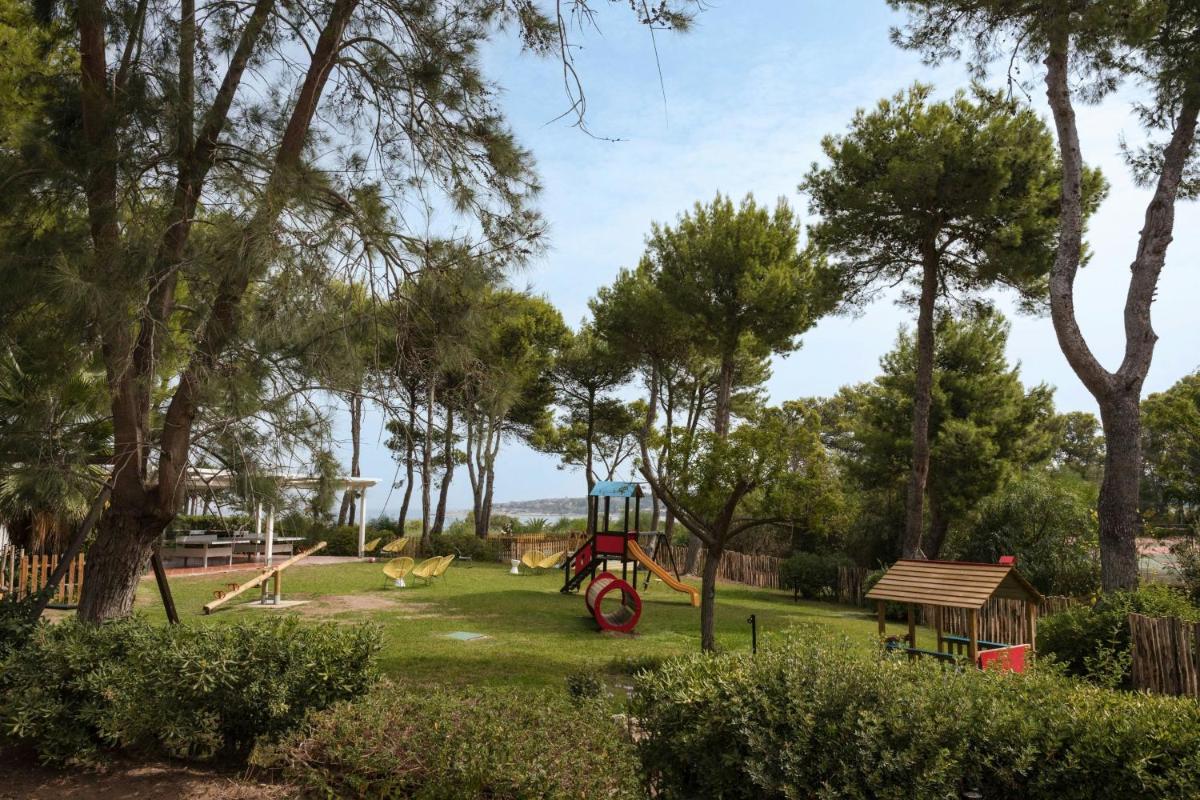 Mangia's Brucoli, Sicily, Autograph Collection