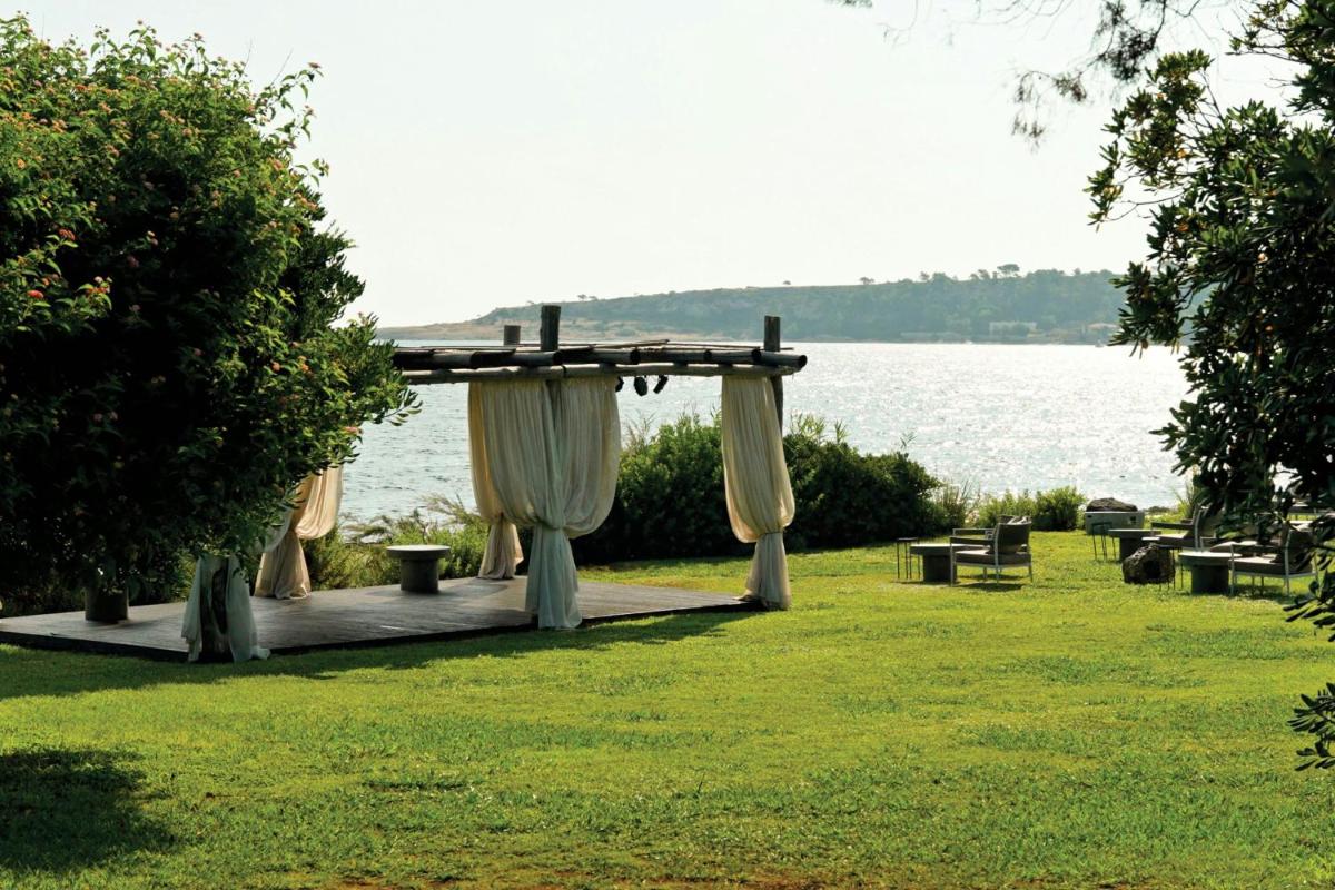 Mangia's Brucoli, Sicily, Autograph Collection