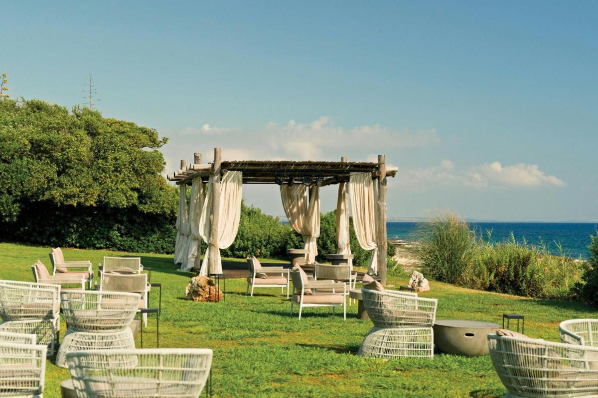 Mangia's Brucoli, Sicily, Autograph Collection