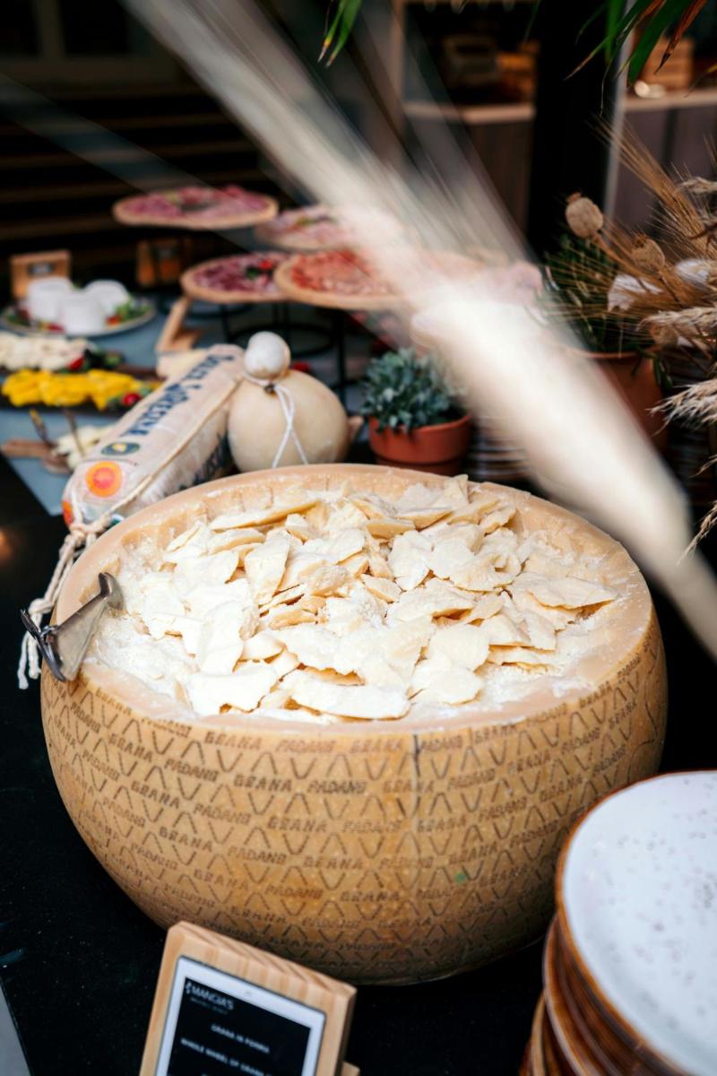 Mangia's Brucoli, Sicily, Autograph Collection