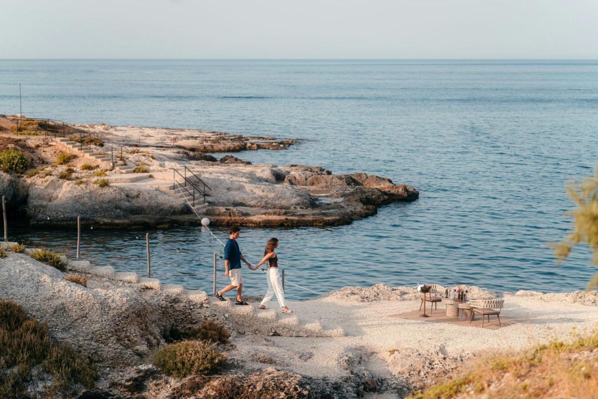 Mangia's Brucoli, Sicily, Autograph Collection