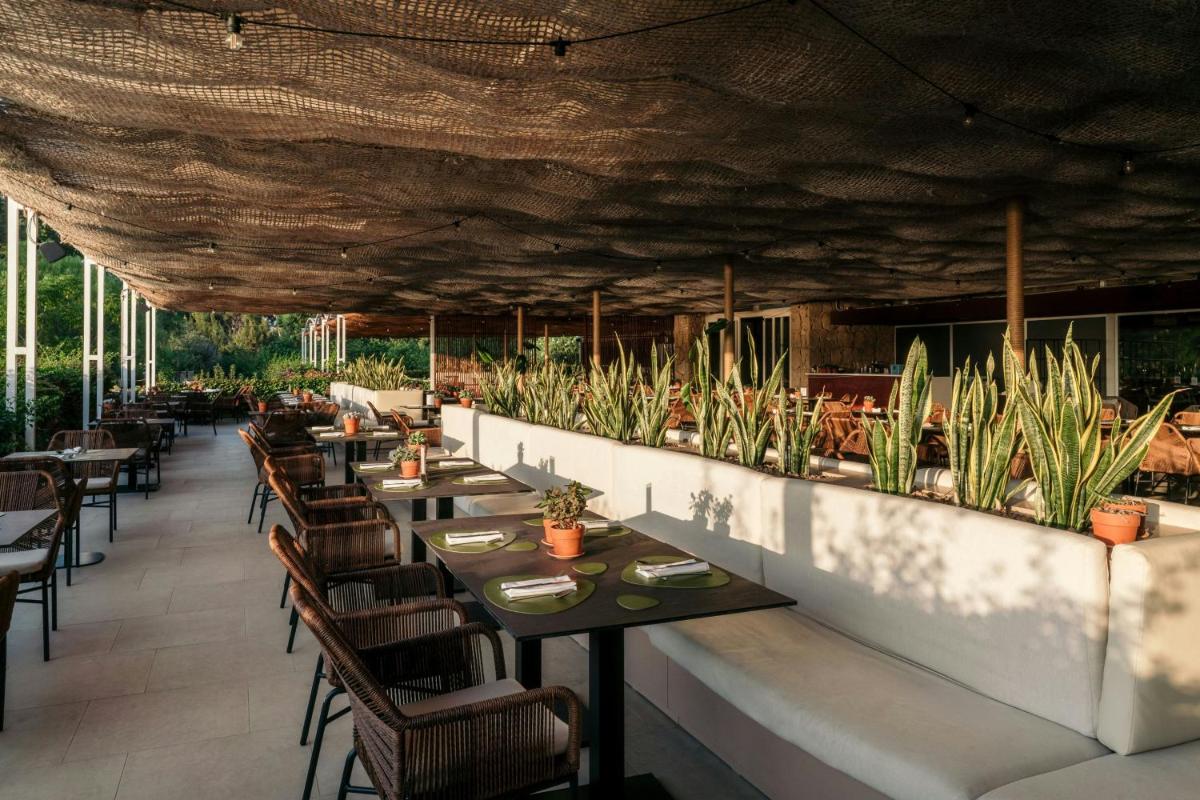 Mangia's Brucoli, Sicily, Autograph Collection