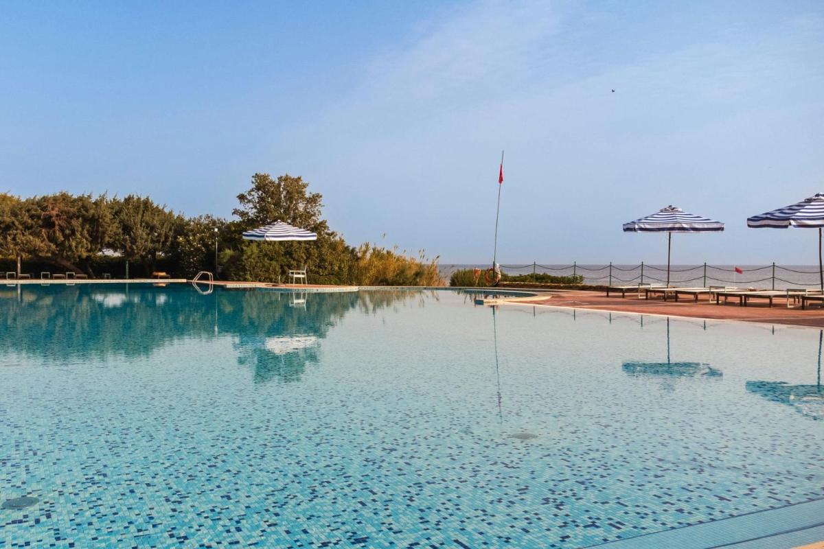 Mangia's Brucoli, Sicily, Autograph Collection