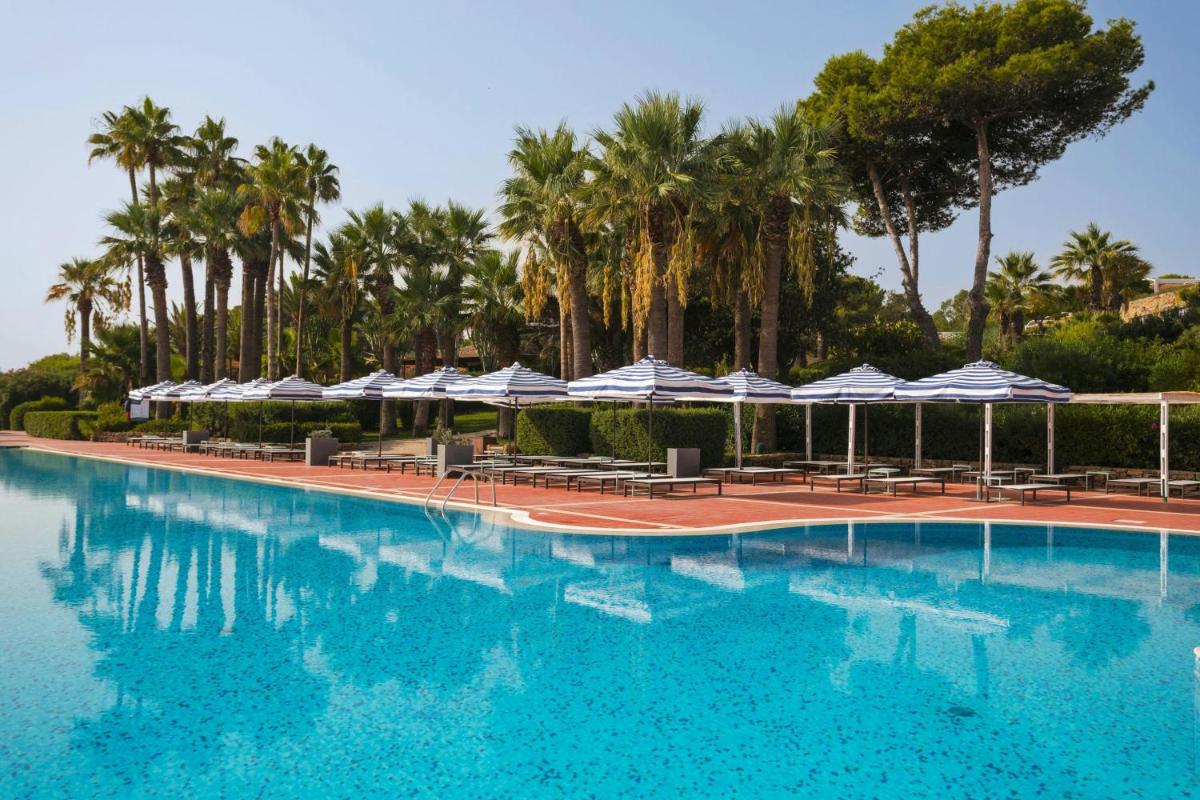 Mangia's Brucoli, Sicily, Autograph Collection