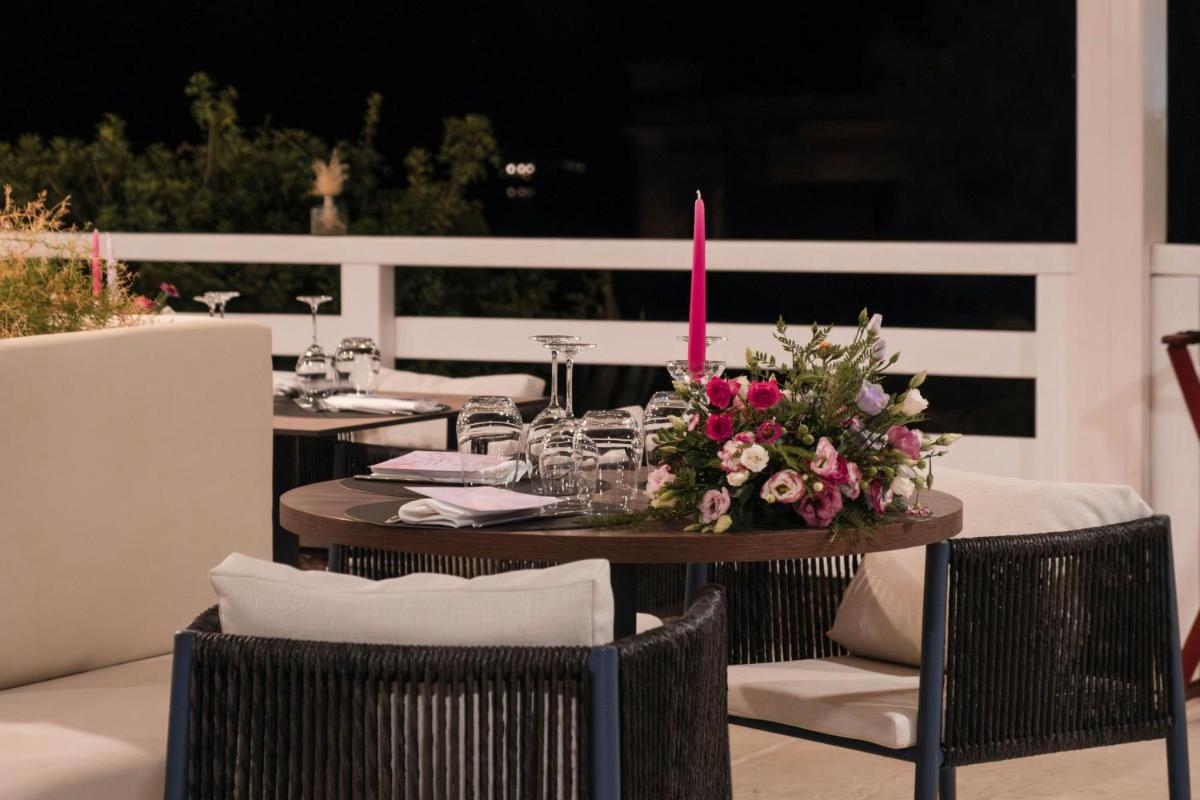 Mangia's Brucoli, Sicily, Autograph Collection