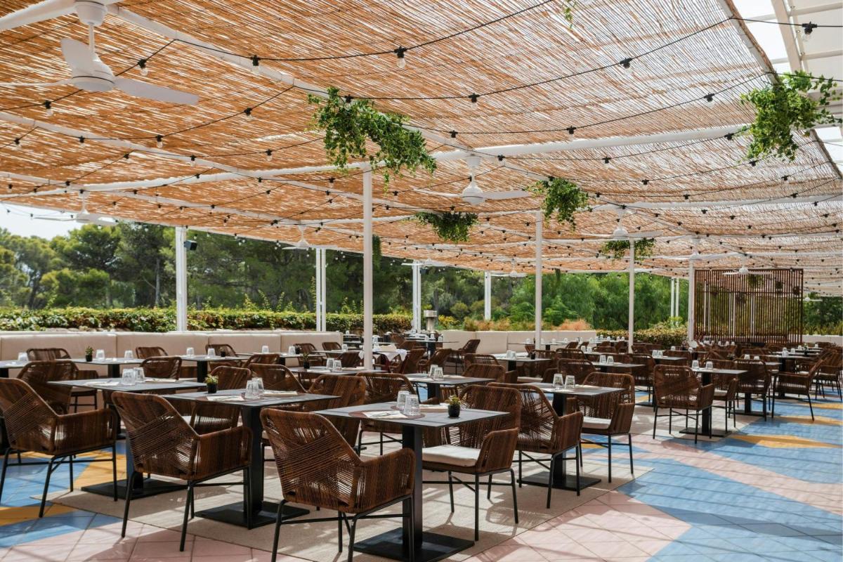 Mangia's Brucoli, Sicily, Autograph Collection