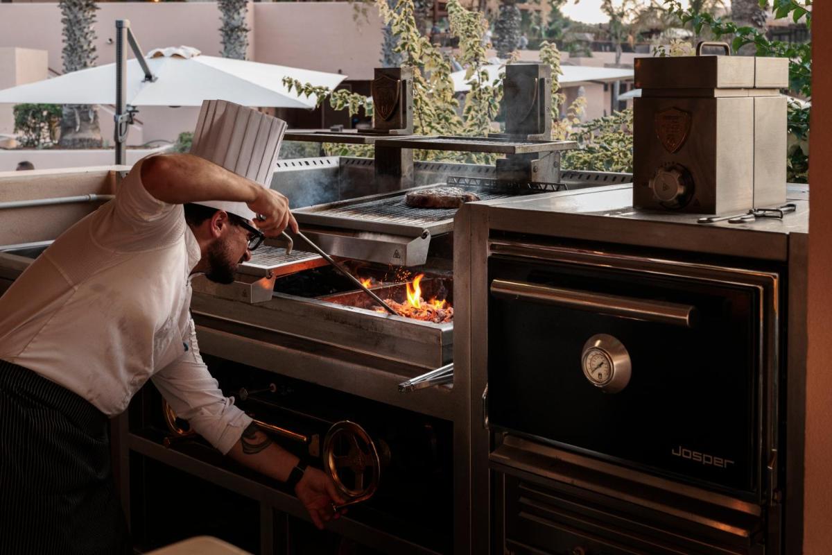 Mangia's Costa Ragusa Borgo - New Opening