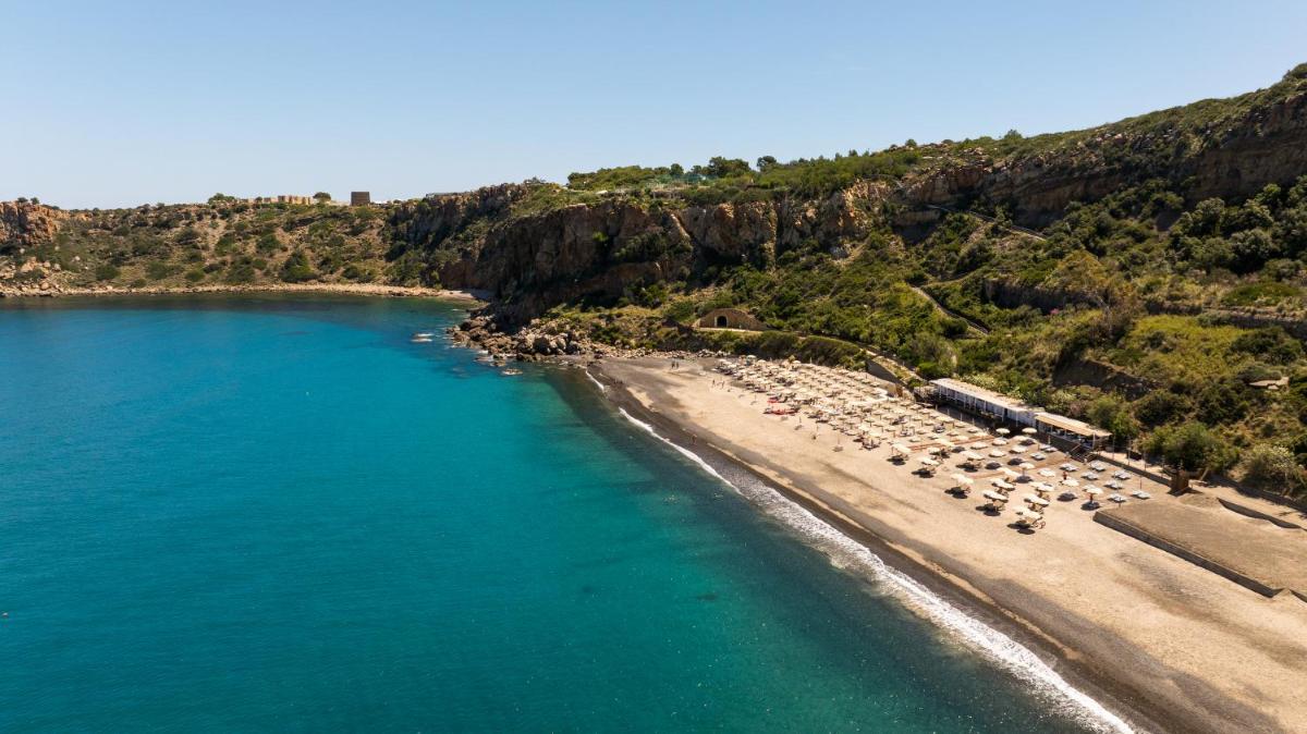 Mangia's Pollina Resort